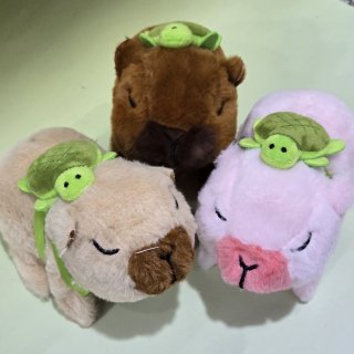 capibara camina con luz y sonidos