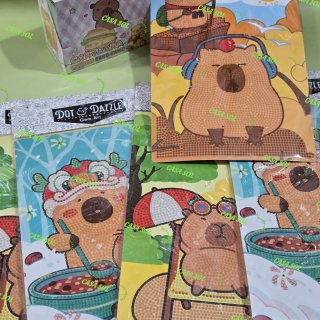 Diamante personaje (capibara labubu)