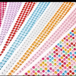 Piedras Strass Autoadhesiva Maquillaje Rostro 5mm X12(plancha grande)